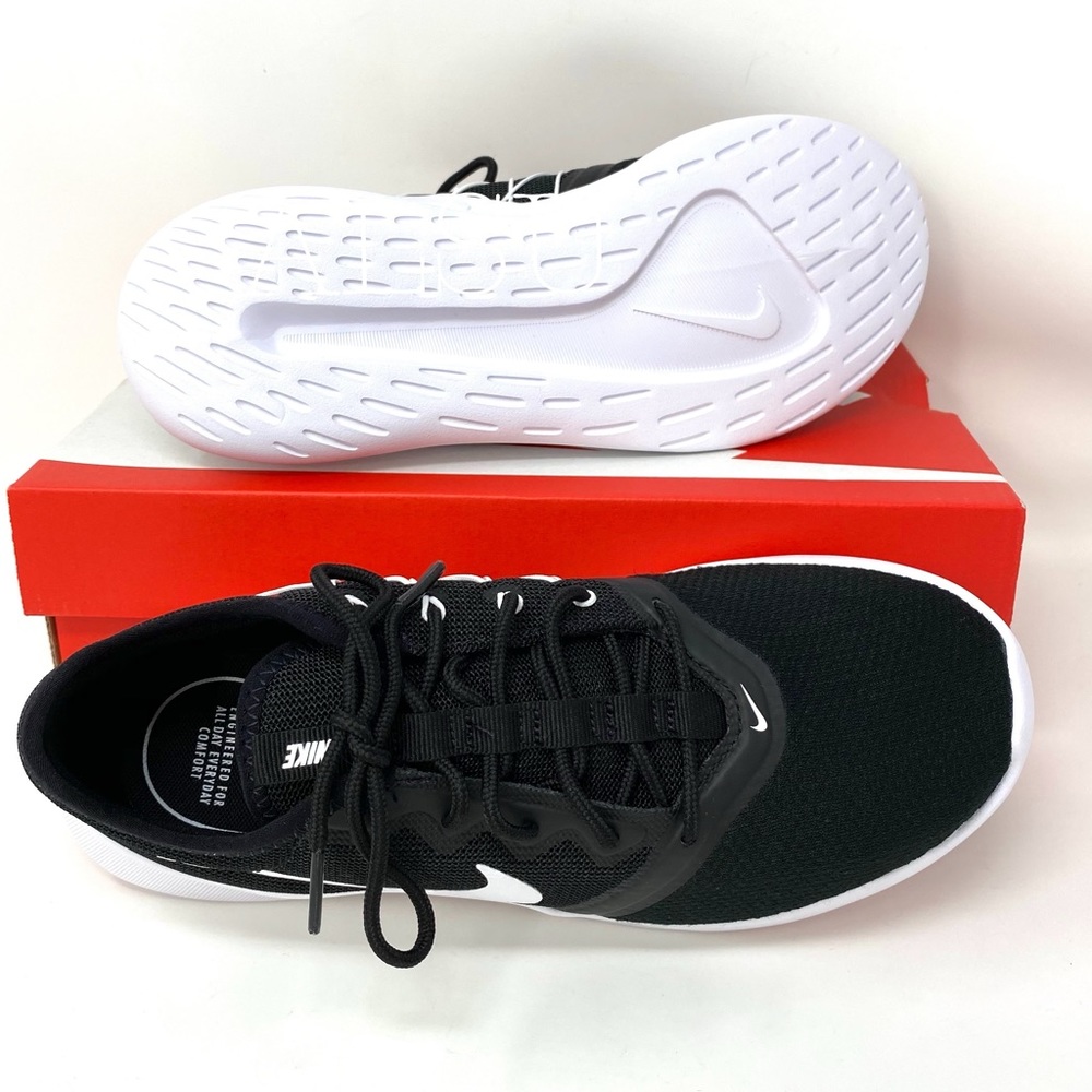 Nike Women’s Sneakers VTR Canvas Black White - Picture 5 of 10